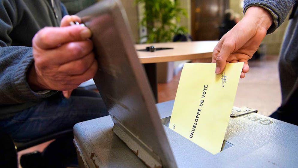 La propensione a votare "sì" al "matrimonio per tutti" si sta consolidando, in base al secondo sondaggio di Tamedia. Al contrario sta perdendo terreno l'altro soggetto in votazione il prossimo 26 settembre, l'iniziativa "99%" dei giovani socialisti.