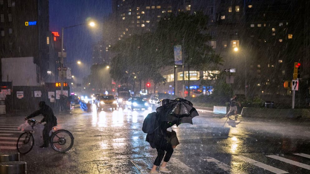 Nell'area limitrofa di New York l'uragano Ida ha fatto 14 morti