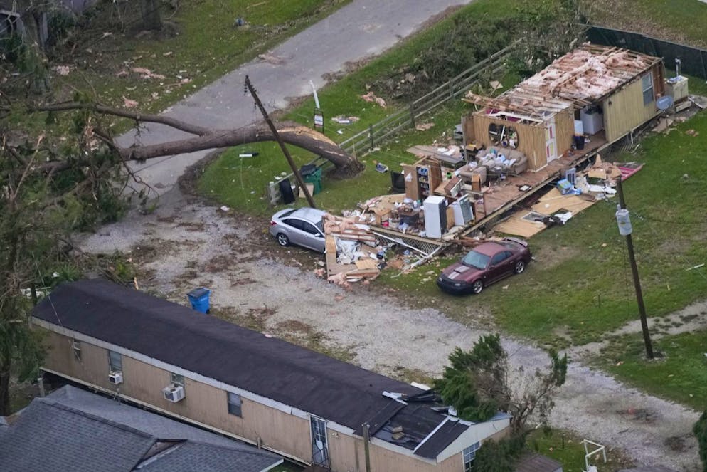 Au lendemain de l'ouragan Ida, des maisons ont été endommagées et détruites lors d'une tournée aérienne le mercredi 1er septembre 2021 dans la paroisse St. Charles, en Louisiane.