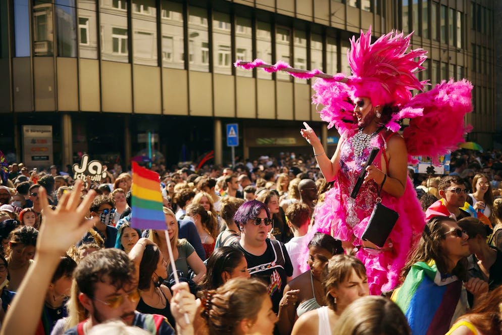 Les couleurs étaient au rendez-vous pour défendre les droits de la communauté LGBTIQ, ce samedi 4 septembre 2021.