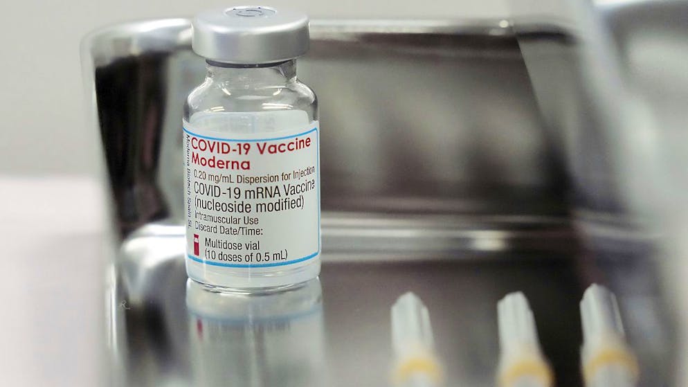 Moderna ha fatto una richiesta all'Ema per l'autorizzazione della terza dose di vaccino contro il Covid-19
