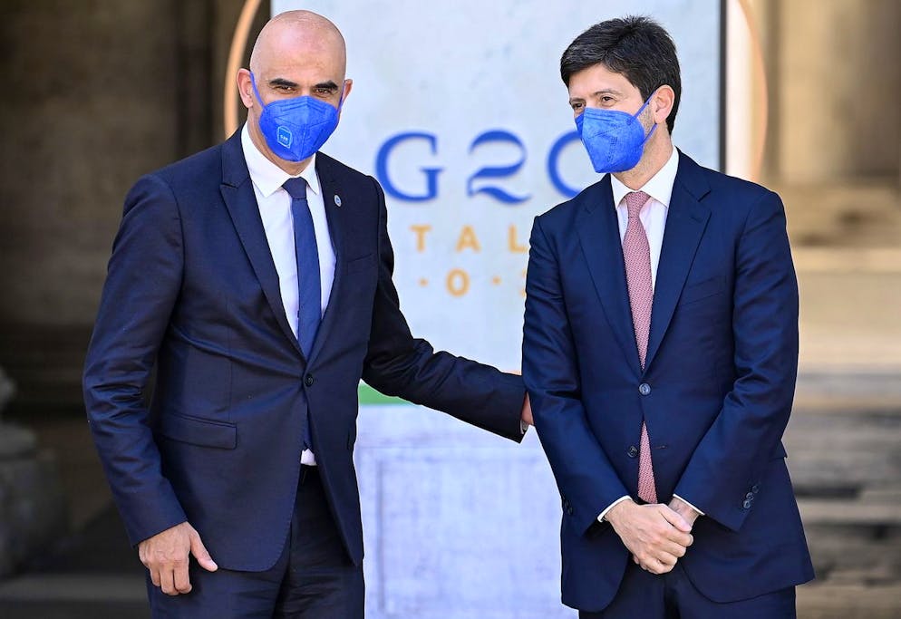 epa09449157 Roberto Speranza (R), Italian Minister of Health, with Alain Berset (L), Swiss Minister of Health, during the G20 Health Ministers' Meeting in Rome, Rome, Italy, 05 September 2021. EPA/Riccardo Antimiani