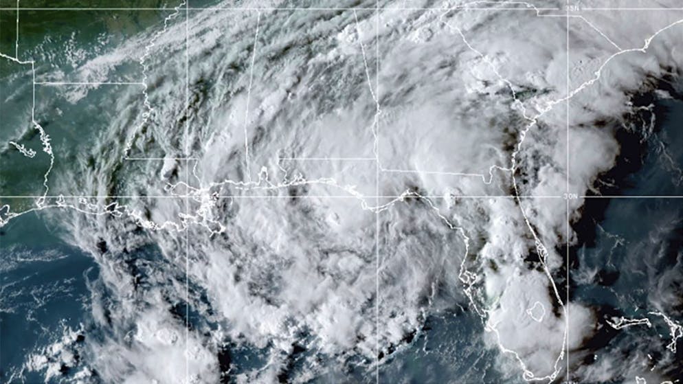 La tempête Mindy a touché la Floride, quelques heures seulement après s'être formée dans le golfe du Mexique.