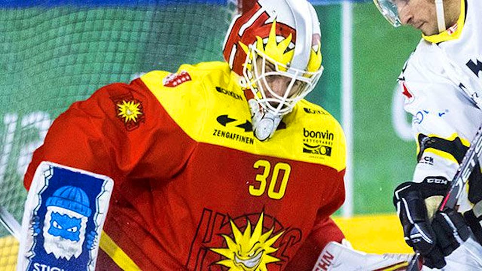Trotz fünf Gegentoren als Sieger vom Eis: Sierre-Goalie Remo Giovannini