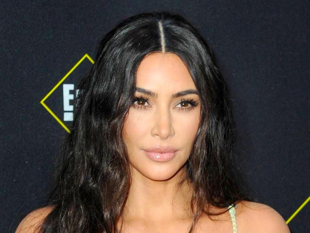 La star de L'incroyable famille Kardashian a répondu aux allégations formulées dans le cadre d'une plainte déposée le 21 mai par sept anciens membres du personnel employés dans son manoir.