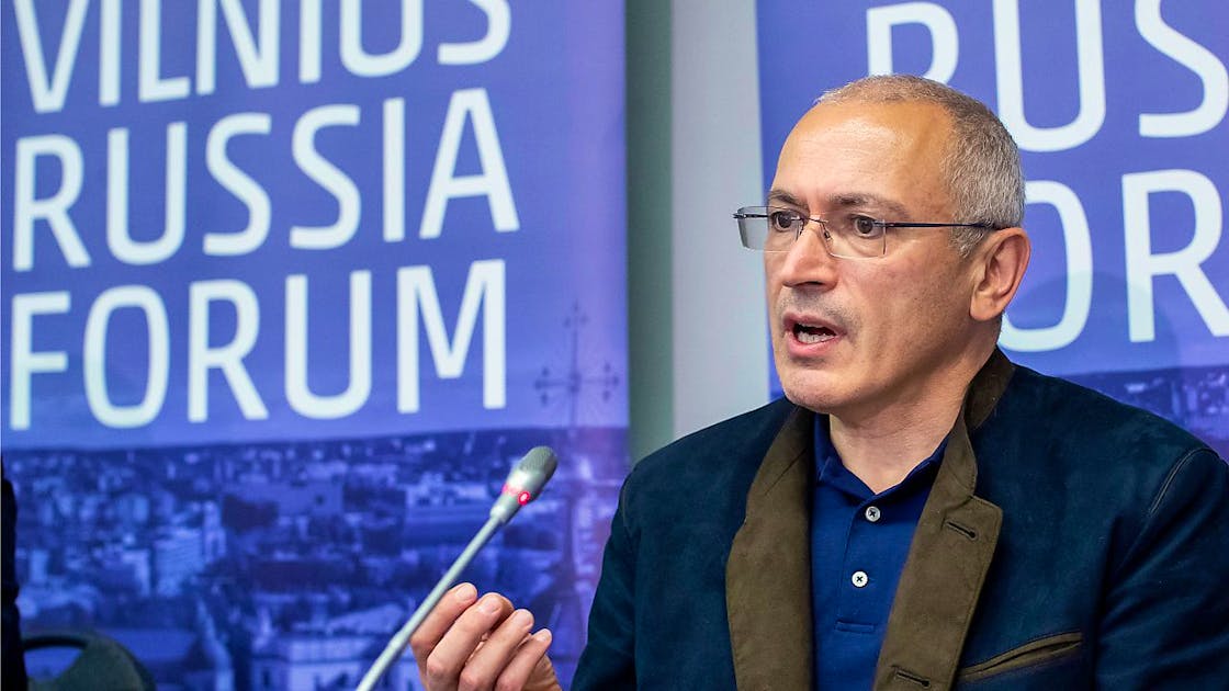 Kremlin critic Khodorkovsky warns of election fraud in Russia