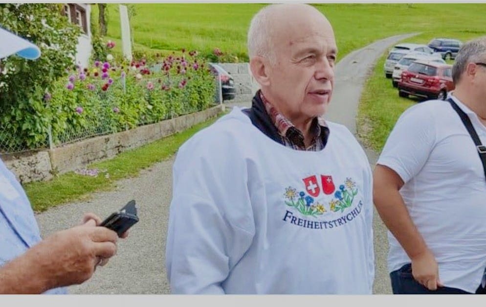 Ueli Maurers Posieren im Freiheitstrychler-Look war offenbar nicht das einzige, womit er in Wald ZH für Aufsehen sorgte.
