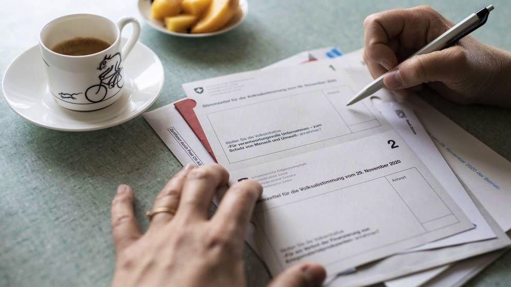 Gli svizzeri si esprimono il 26 settembre su due temi a livello federale.