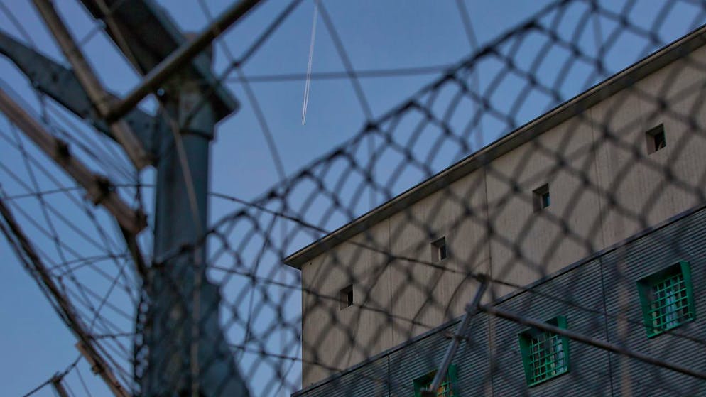 Au Danemark, les condamnés à la prison à vie ne pourront plus nouer de nouvelles relations amoureuses les dix premières années de leur peine: le but est de contrer le phénomène des "groupies" de criminels (photo symbolique).