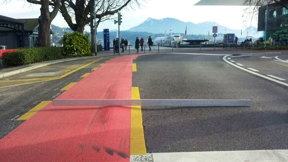 Unebenheiten auf der Strasse zwischen Bahnhof und See in der Stadt Luzern sollen beseitigt werden.