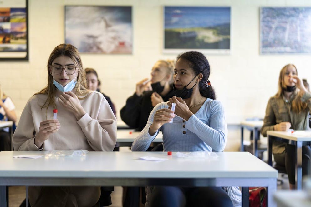 Les étudiants genevois pourront effectuer un test salivaire en pool leur permettant d'obtenir une attestation. (photo d'illustration).