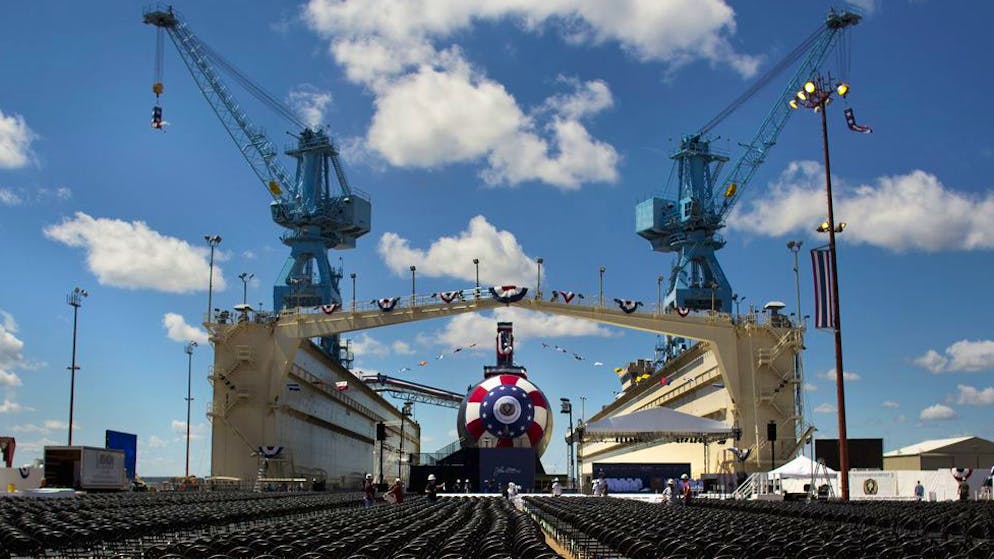 Kurz vor der Taufe der USS John Warner in Newport News, Virginia: Amerikanische U-Boot-Technologie sticht die der Franzosen aus.