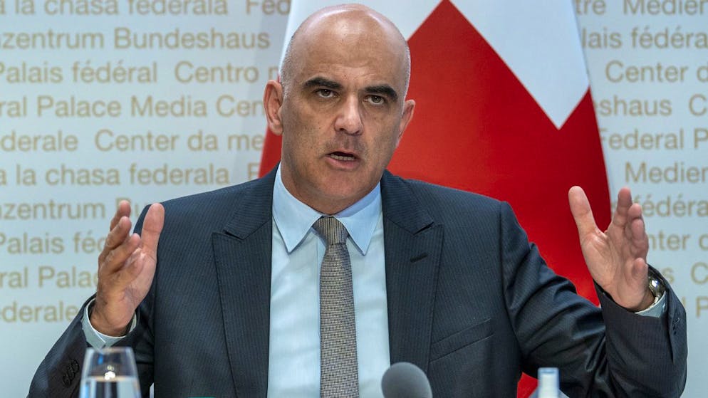 Alain Berset informiert über die aktuellen Corona-Entscheide des Bundesrats. (Archiv)