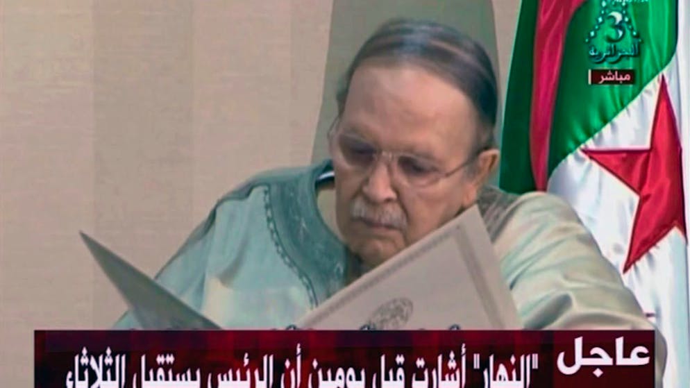 Abdelaziz Bouteflika avait annoncé sa démission de la présidence en avril 2019 après des semaines de manifestations massives contre sa volonté de briguer un cinquième quinquennat (archives).