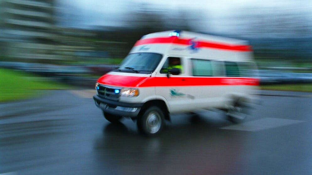 Ein Mädchen ist am Donnerstag in einem Bieler Hallenbad verstorben. (Symbolbild)