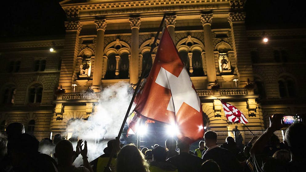 Condanne ai più alti livelli dopo le proteste di ieri a Berna
