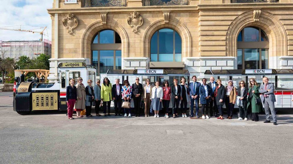 Dix-huit ambassadrices ont été accueillies à Neuchâtel, par le Conseil communal de la ville (photo) et une délégation du Conseil d'Etat.