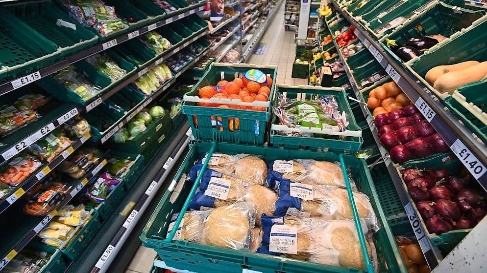 Les ventes de nourriture ont diminué de 1,2% en août et celles hors nourriture de presque autant, lestées particulièrement par les grands magasins, les boutiques d'équipements et d'informatique (archives).