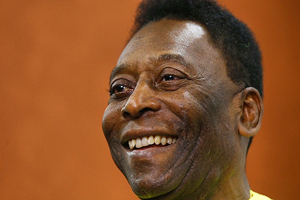 Pelé a été transféré brièvement vendredi dans une unité de soins intensifs.