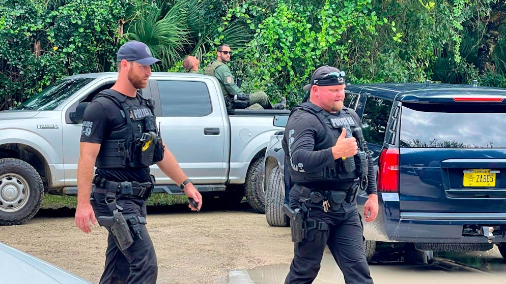 Polizisten suchen im weitläufigen Carlton Reserve in Sarasota, Florida, nach Brian Laundrie, dem Freund von Gabrielle «Gabby» Petito.