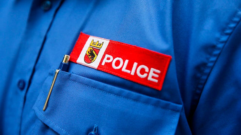 Unbekannte haben einen Mann bei der Reitschule in Bern bedroht und beraubt. Die Kantonspolizei Bern sucht Zeugen. (Archivbild)