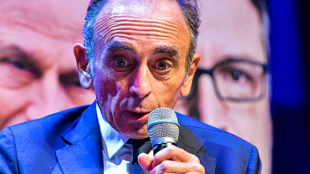 Éric Zemmour, 63 ans, s'est offert une rencontre avec ses fans ce week-end à Nice.