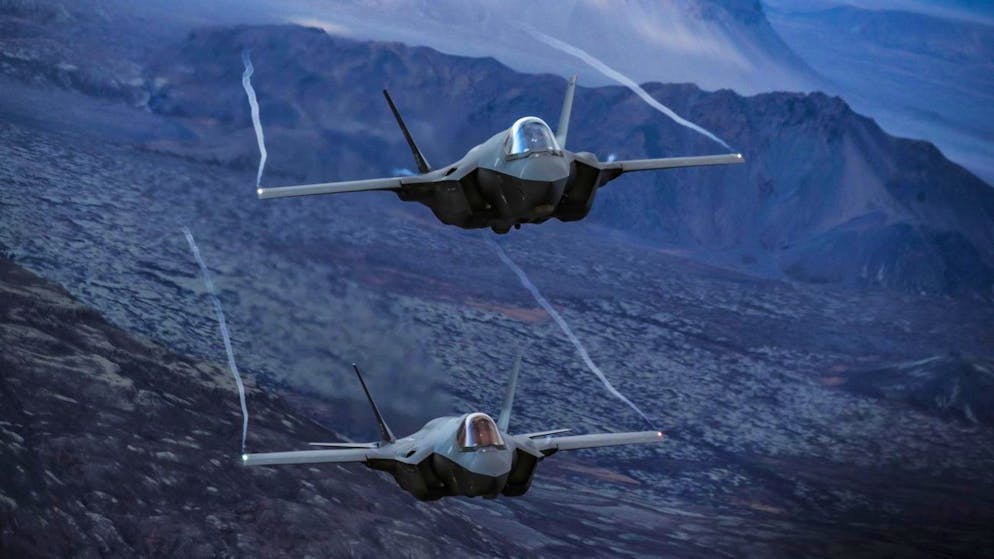 Italienische F-35 beim Manöver in Island 2019.