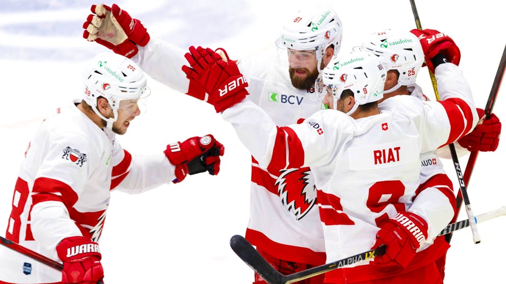Le Lausanne HC a réagi mardi sur la glace de Fribourg.