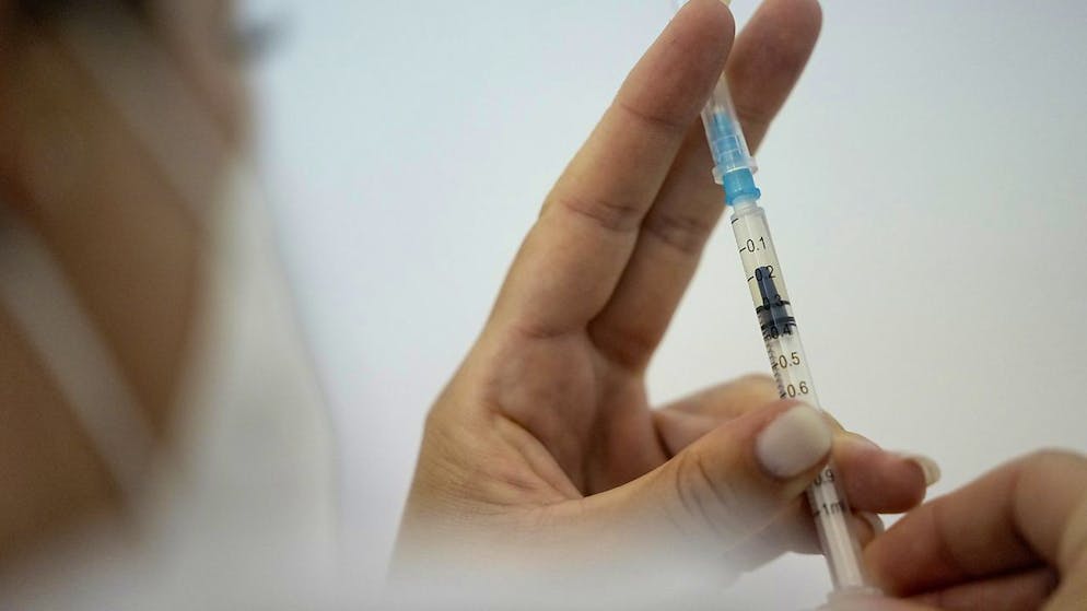 Sur 5,76 milliards de doses administrées contre le coronavirus, seules 0,3% l'ont été dans des pays à "faibles" revenus (archives).
