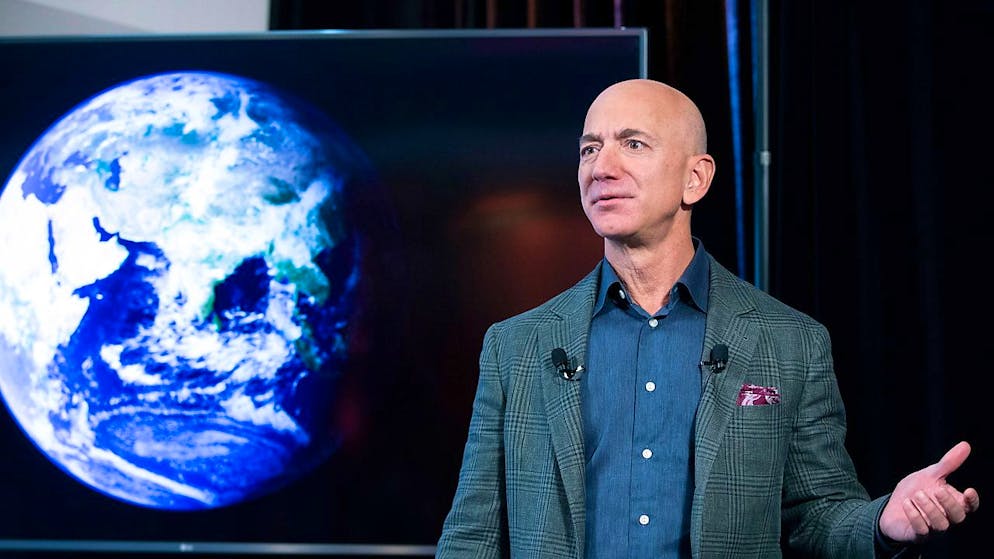 Jeff Bezos mette a disposizione un miliardo di dollari per la protezione dell'ambiente.