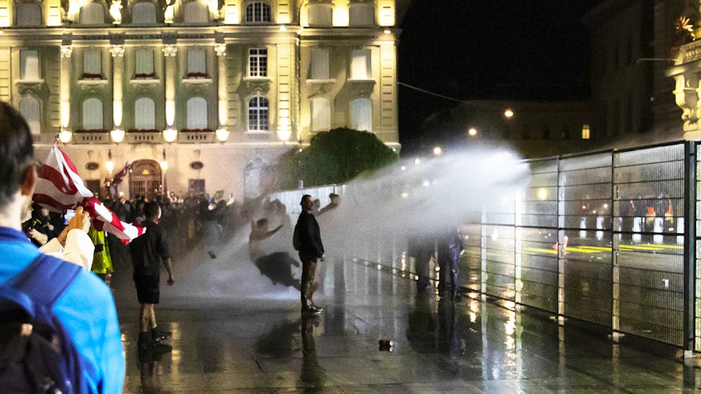 Krawall am Donnerstagabend auf dem Berner Bundesplatz.