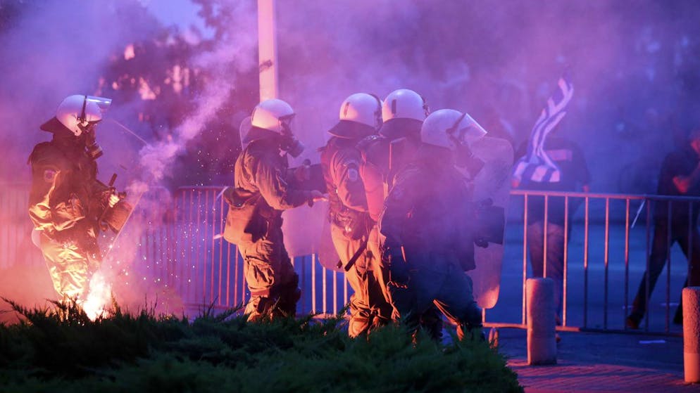 Auch du, Griechenland: Die Polizei schreitet am 11. September in Thessaloniki ein, als ein Anti-Corona-Protest ausartet.