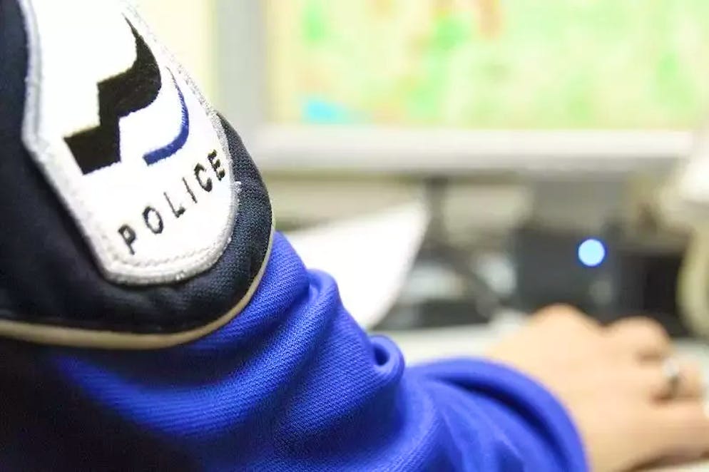 Emmené au poste, l’auteur présumé a reconnu les faits en présence d'un avocat, a indiqué la Police cantonale.