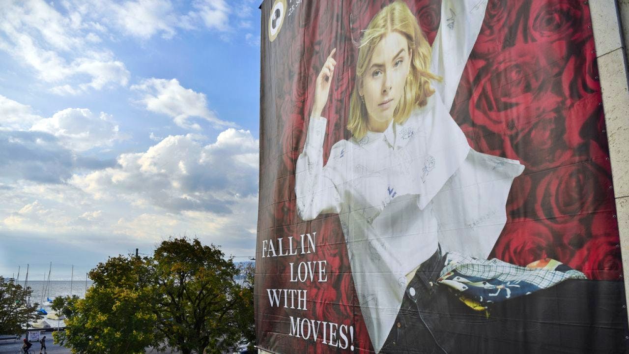 Bei schönstem Herbstwetter beginnt das 17. Zurich Film Festival mit einem düsteren Film: dem Geiseldrama «Und morgen seid ihr tot» von Michael Steiner.