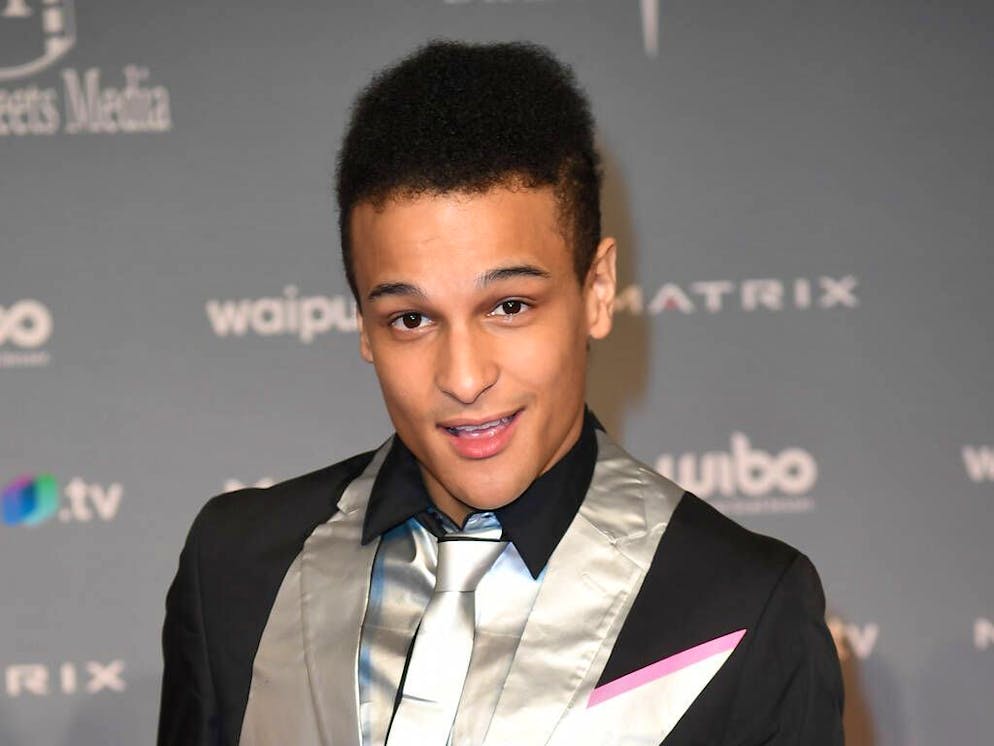 Dschungelkönig*in – und dann? Das wurde aus den bisherigen Sieger*innen. ... und hat auch schon den einen oder anderen Song veröffentlicht – aber zum Superstar hat es noch nicht gereicht. Im Oktober 2022 brachte er zusammen mit Davin Herbrüggen, «DSDS»-Sieger 2019, den Song «Und wenn der Tag beginnt» heraus. Und seit neustem ist er auf der Suche nach der grossen Liebe – beim « Promi First Dates» auf dem Kanal von VOX.