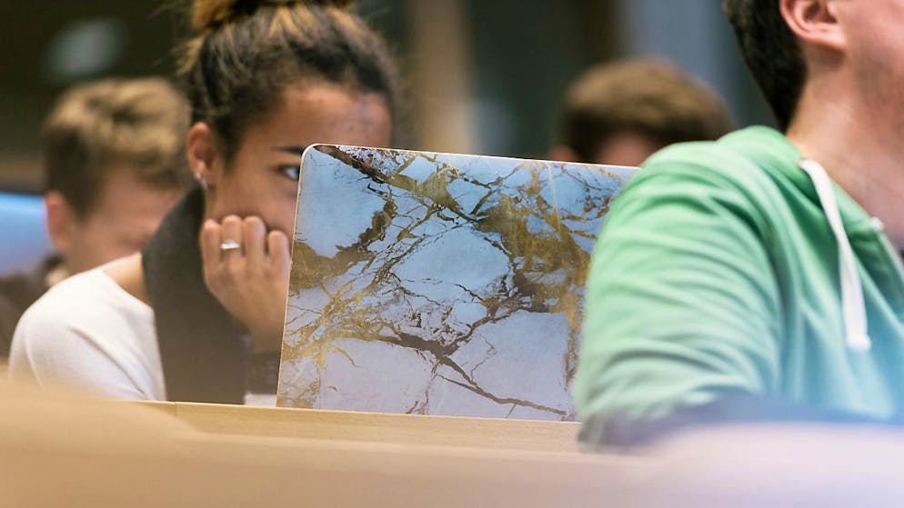 Für die Ausbildung von Lehrerinnen und Lehrern hat die Schwyzer Regierung einen Leistungsauftrag verabschiedet. (Symbolbild)