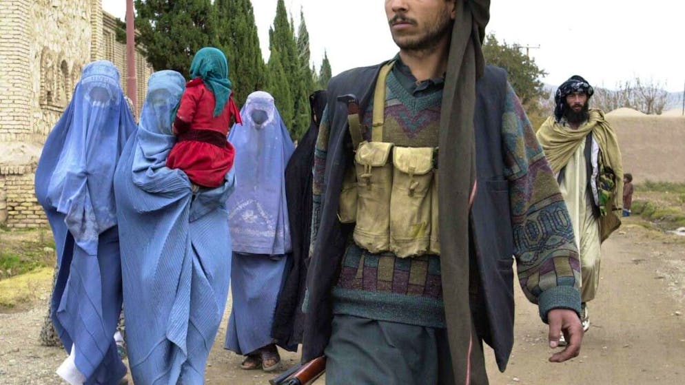 In Afghanistan torna la giustizia talebana. I boia sono già pronti per le esecuzioni delle pene capitali di assassini e le amputazioni degli arti di ladri.