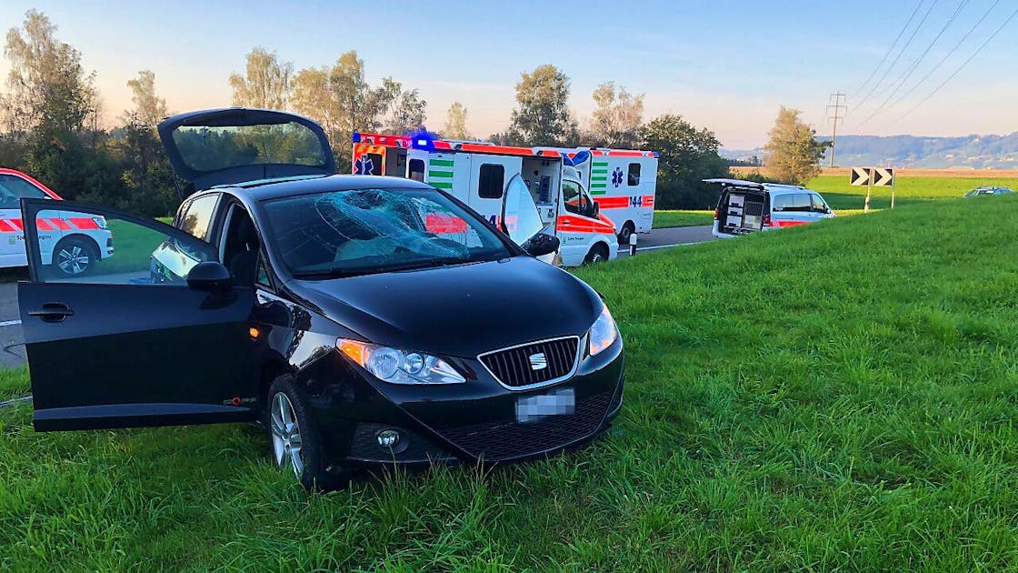 Verkehrsunfall Missglücktes Überholmanöver Fussgängerin Schwer Verletzt Blue News 5178