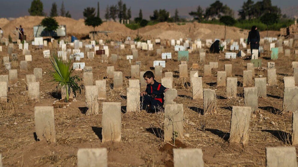 In dieci anni di conflitto, sono oltre 350'000 le persone uccise nel conflitto in Siria, rivela una ricerca dell'ONU. Ma il dato è "sicuramente una sottostima" del numero effettivo di persone uccise ed include solo i decessi di persone identificabili con un nome, la data e il luogo del decesso.