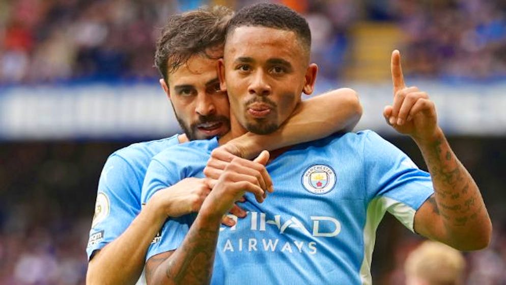 Ein Fingerzeig an die Konkurrenz: Gabriel Jesus nach seinem Siegtor für Manchester City gegen Chelsea.