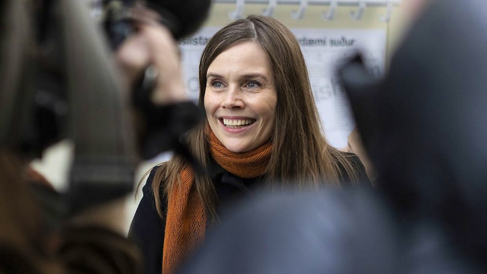 L'Islande a élu une majorité de femmes au Parlement, mais le parti de la Première ministre Katrin Jakobsdottir a reculé.