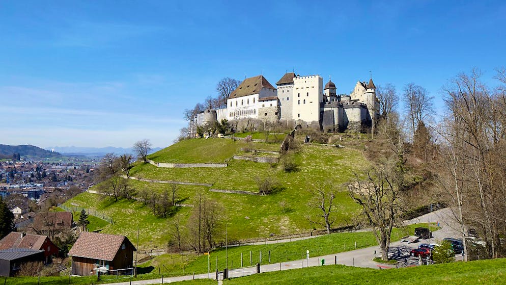 Kommunale Wahlen im Aargau: Im Stadtrat Lenzburg gewannen GLP und SP je einen Sitz. Auf dem Bild ist das Schloss Lenzburg zu sehen. (Archivbild)