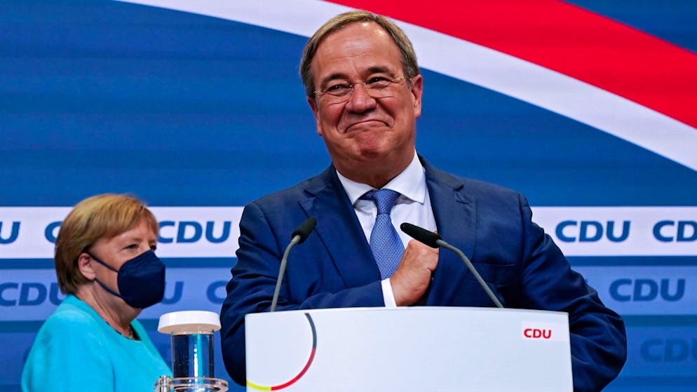 Die CDU/CSU geht nur als Zweitplatzierte aus der Bundestagswahl. Trotzdem kann Armin Laschet noch Kanzler werden.