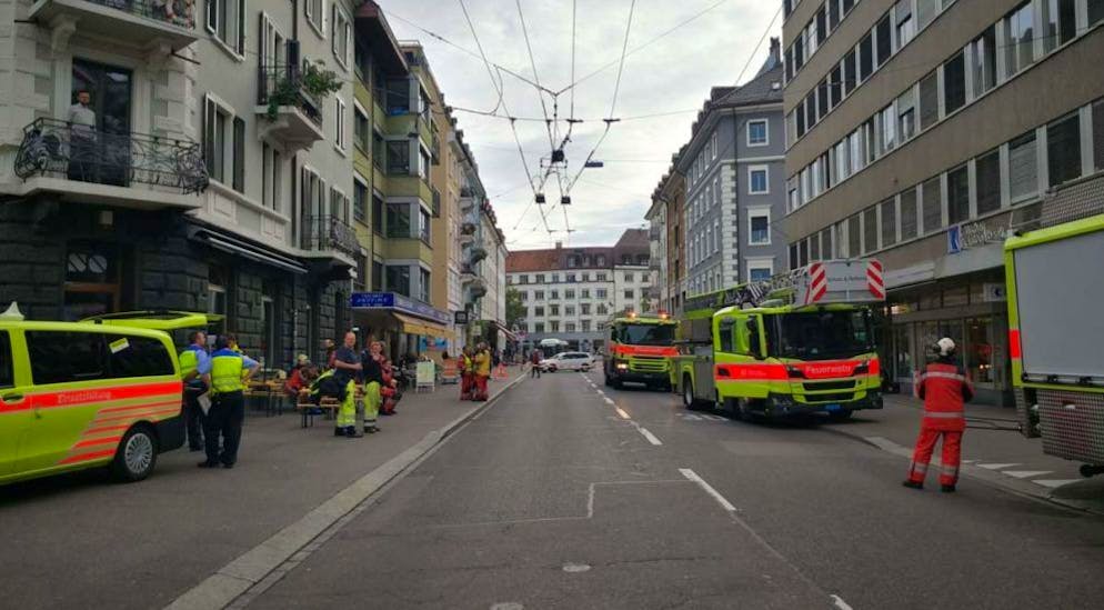 Es brennt: An der Zürcher Langstrasse ist ein «grössere Einsatz» am Laufen.