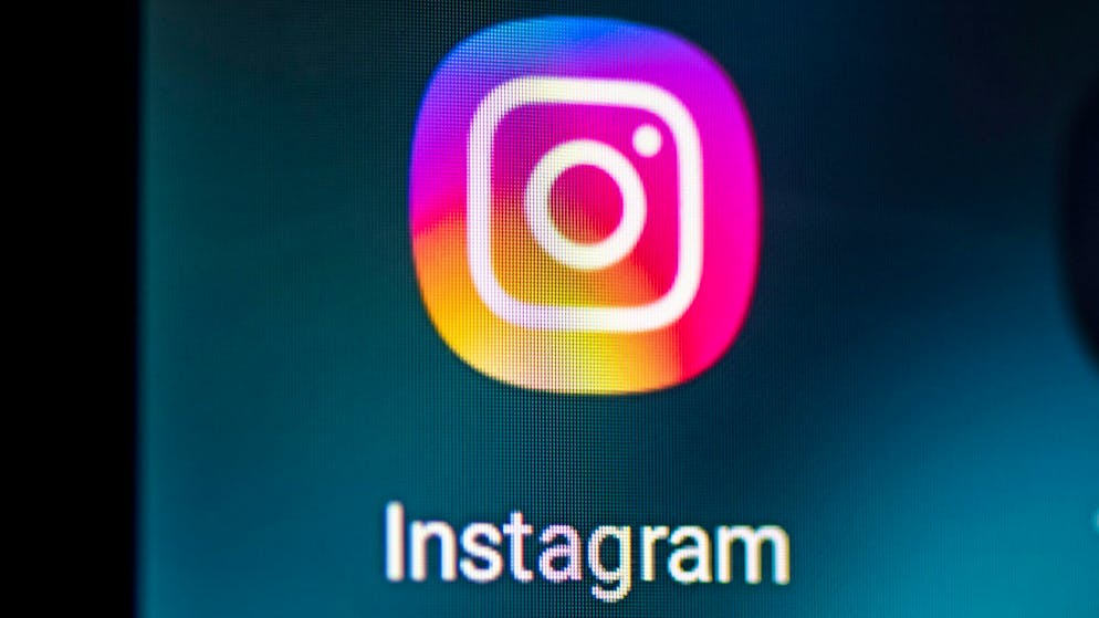 Instagram setzt nach kritischen Medienartikeln die Entwicklung einer Version für Kinder im Alter zwischen zehn und zwölf Jahren aus.