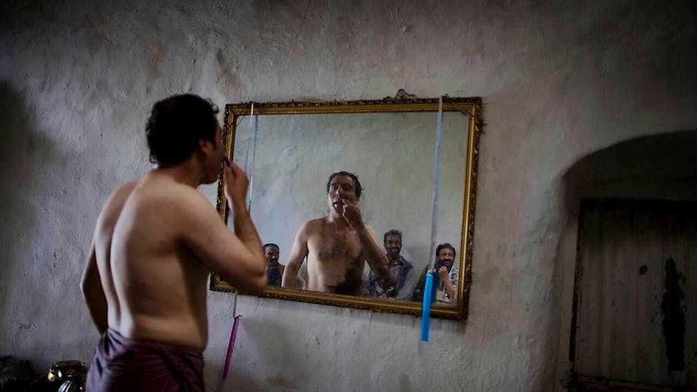 Rasarsi torna a essere tabù in Afghanistan. (foto d'archivio)