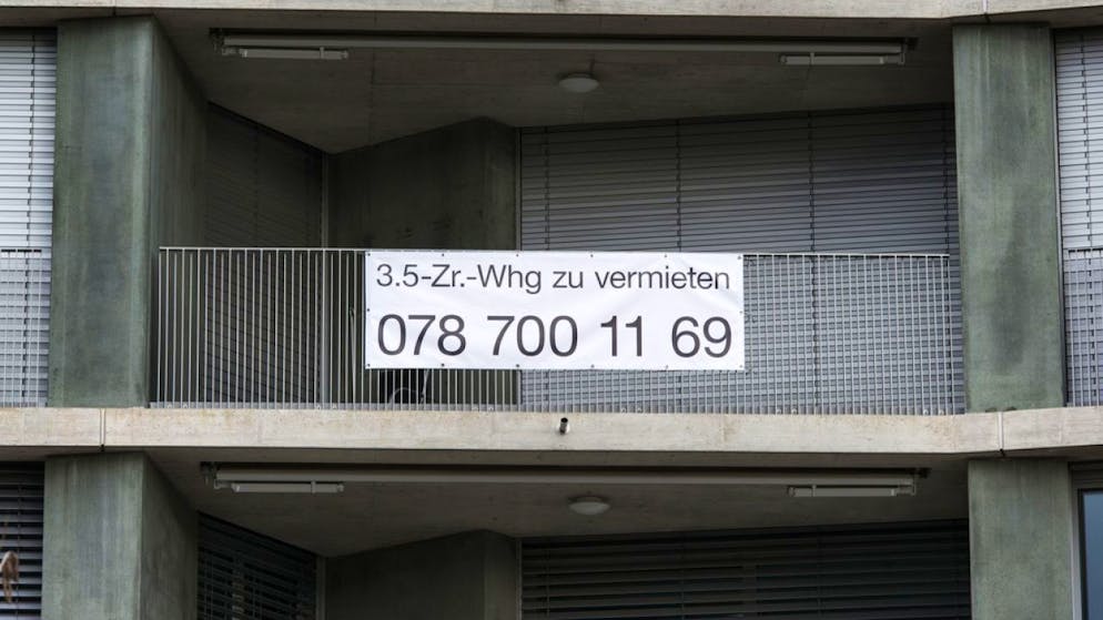 Con le restrizioni dovute alla pandemia molti hanno voltato le spalle alla città e così, contrariamente al trend generale della Svizzera, il numero delle superfici sfitte nei grandi centri è fortemente aumentato.