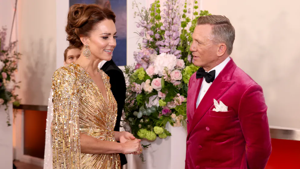 Bond-Premiere in London. Golden Girl Kate stiehlt allen die Show