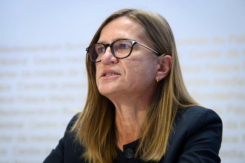 Même si tous les indicateurs sont à la baisse, une augmentation rapide du nombre de cas sera toutefois difficile à absorber, a prévenu mardi Virginie Masserey.