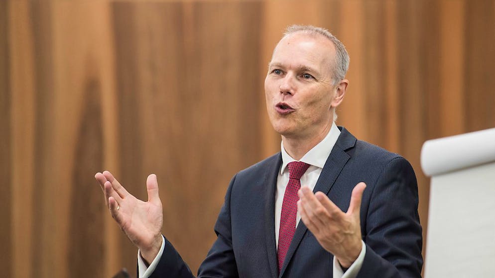 Die Konjunkturforschungsstelle KOF der ETH Zürich prognostiziert zwar eine Abschwächung der Erholung, diese wird gemäss den Experten wie KOF-Direktor Jan-Egbert Sturm (Bild) aber weiter anhalten. (Archivbild)